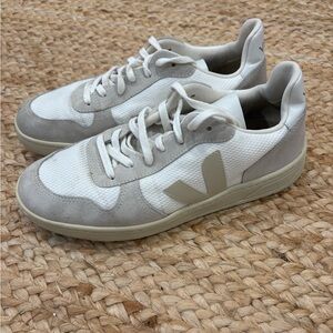 VEJA V-10 B-MESH WHITE NATURAL PIERRE - Sz 11